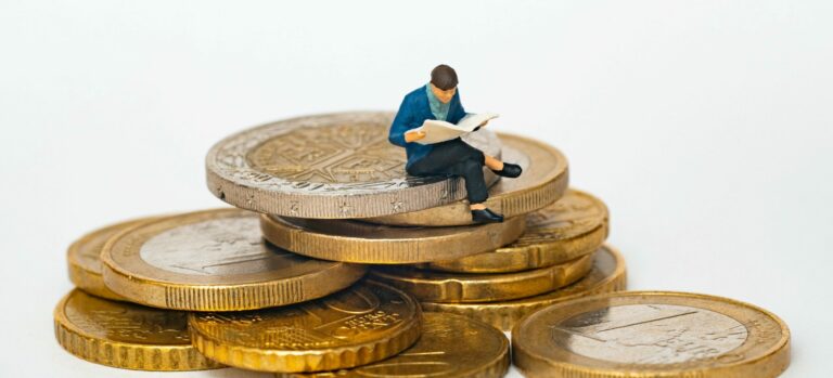10 Investments That Earn A High Return [10% ROI or more]